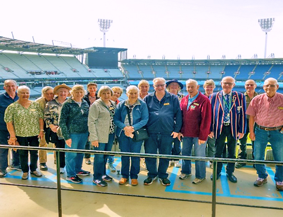 Mount Gravatt - Runcorn members visited the MCG